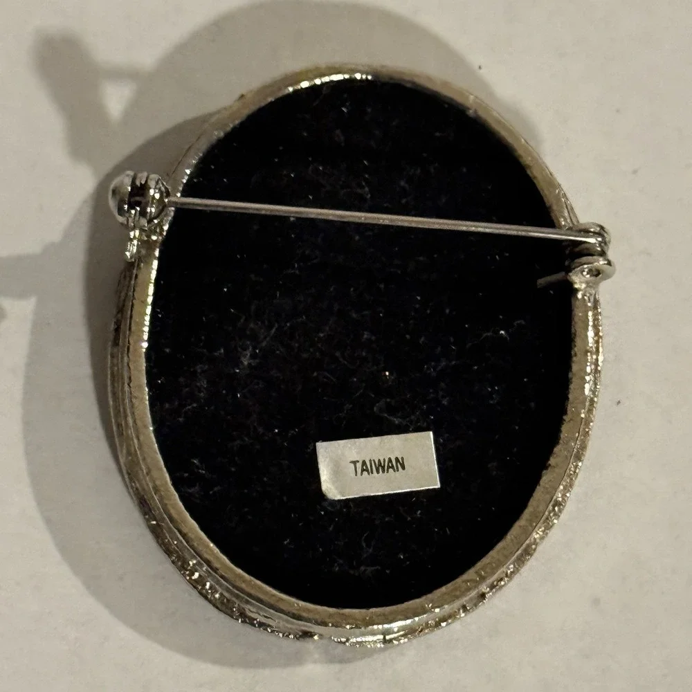 Picture Brooch Add Picture of:  Art Work,‎  Scenery, Name Tag,or Loved One